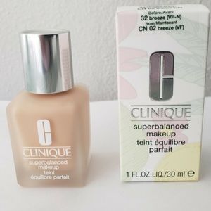 CLINIQUE • super balanced makeup • 32: breeze